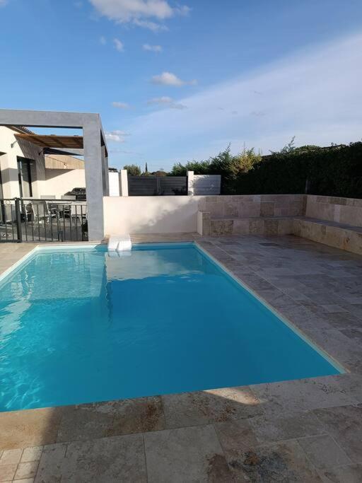 Charmant Studio Avec Piscine Villemoustaussou Bagian luar foto